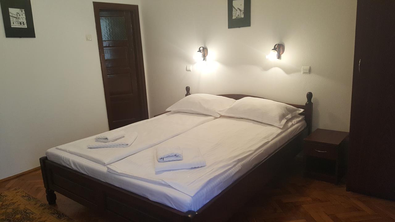 Pensiunea Podul Minciunilor Sibiu Esterno foto